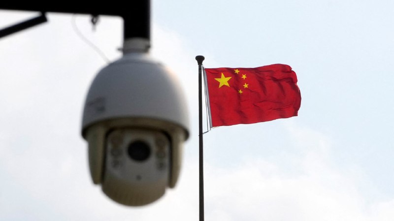 📱 中国扩大间谍法，引发对智能手机检查的担忧中国新的反间谍法于7月1日生效，赋予当局更大的权力来检查智能手机和其他电子设备