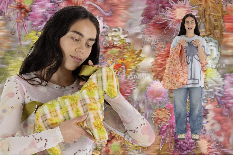 🎨🤖 AI 设计的包包引发争议：环保品牌 Baggu 与 Collina Strada 的合作款遭抵制知名环保购物袋品牌 Baggu 与纽约品牌 Collina Strada 合作推出的新款包包系列近日引发争议