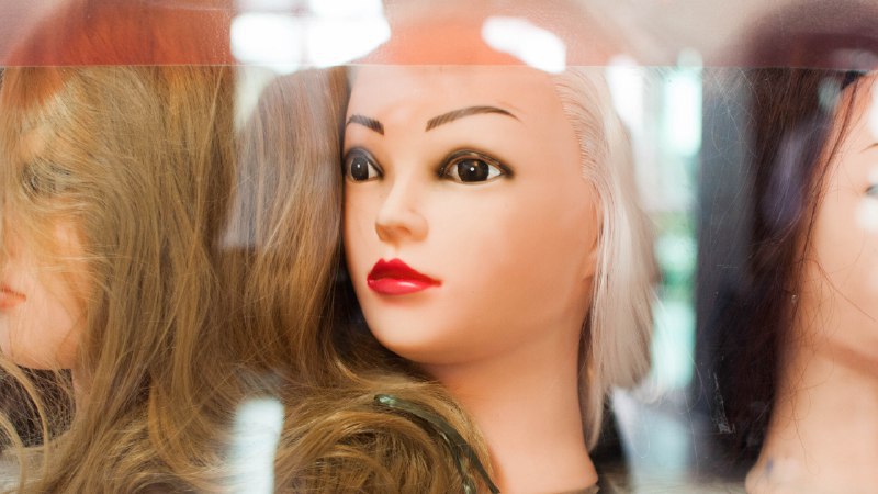 🤖 AI 驱动的性爱玩偶：亲密关系的未来？中国性爱玩偶制造商星珀科技正在开发具有先进对话能力和逼真互动功能的 AI 驱动的机器人