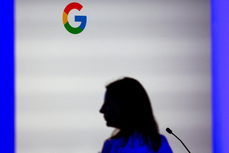 📱 谷歌发布 Pixel 9，凭借增强型 AI 功能领先竞争对手2024 年 8 月 13 日，谷歌发布了其新款 Pixel 智能手机，包括起售价为 799 美元的 Pixel 9，比其前代产品贵了 100 美元