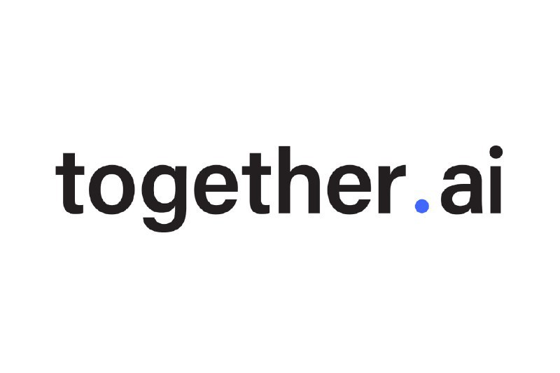 Together AI 把 LLaMA2 的上下文扩展到 32K模型公开，可直接微调配方公开，可自己进行类似扩展详见：
