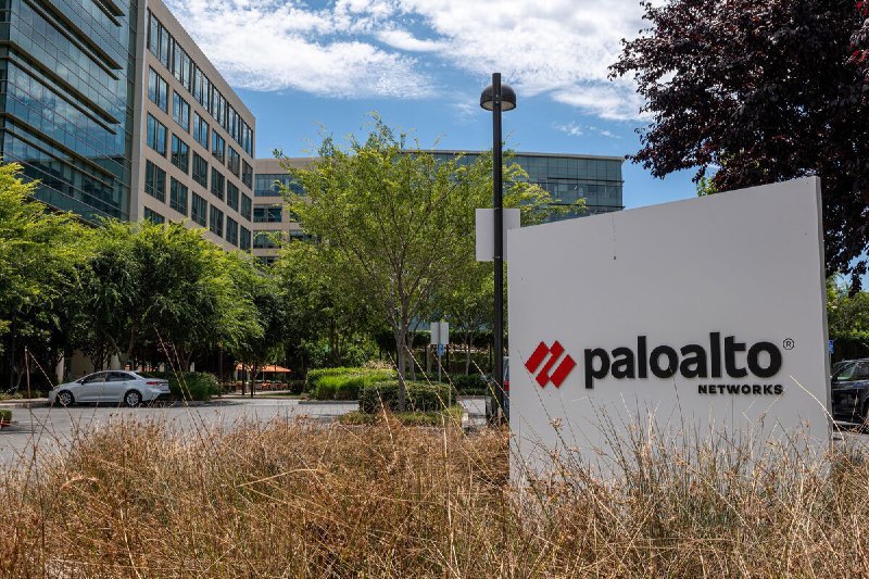 🔒 Palo Alto Networks 以 5 亿美元收购 IBM 安全资产Palo Alto Networks Inc. 已完成以 5 亿美元收购 IBM Corp. 部分云安全资产的交易，其中包括 QRadar 软件即服务平台