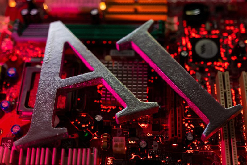 🤖 A16z 拟领投 OpenAI 前 CTO 新创公司 Thinking Machines 超级轮融资，估值或达 100 亿美元* 据消息人士透露，Andreessen Horowitz (A16z) 正在洽谈领投 OpenAI 前首席技术官 Mira Murati 的新创公司 Thinking Machines Lab 的早期阶段融资