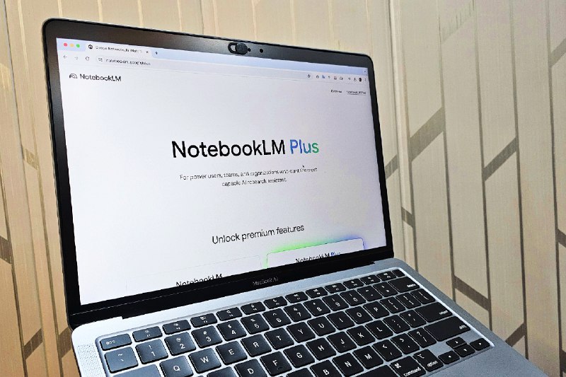 升级版Google NotebookLM现已包含在One AI Premium套餐中Google于 2023 年首次推出 NotebookLM，可帮助人们使用人工智能研究特定主题并整理笔记