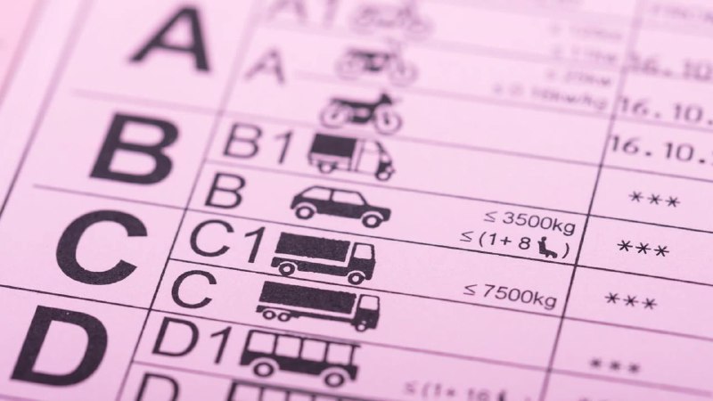 英国政府推出一系列人工智能政务工具 代号「汉弗莱」英国科技大臣彼得·凯尔宣布了一系列人工智能工具——代号「汉弗莱」，他声称这些工具将帮助公务员改善决策并削减咨询开支