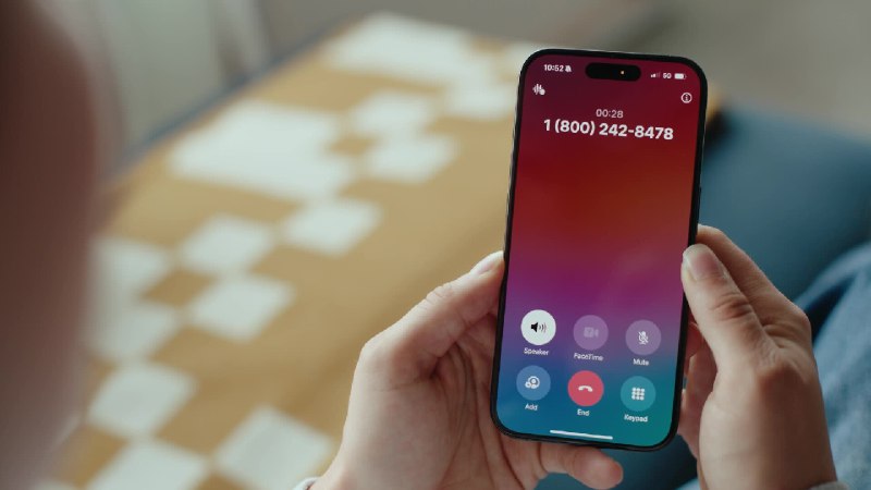 📞 ChatGPT推出1-800免费电话和WhatsApp集成，拓展访问渠道OpenAI推出实验性项目，用户可通过拨打1-800-CHATGPT或WhatsApp访问ChatGPT