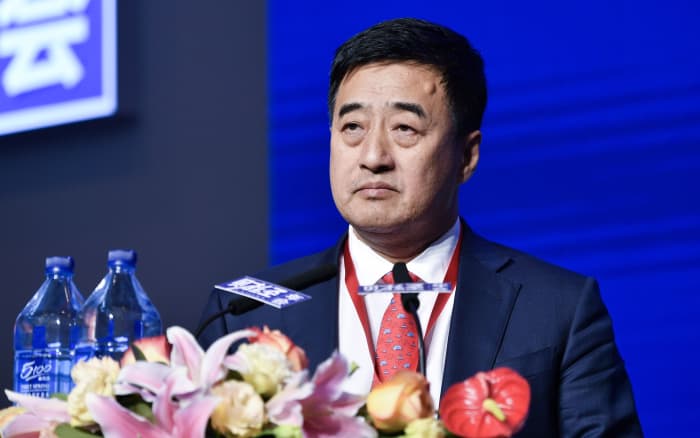 🇨🇳 中国金融业整顿：大规模调查、降薪及政治忠诚优先中国金融业正经历重大变革，自2022年以来，超过500名金融从业人员被调查，仅去年就有至少85名来自中央政府机构的人员被查