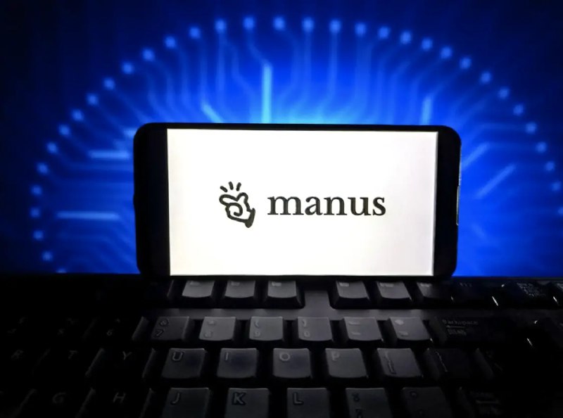 福布斯痛批Manus：毫无突破，过度炒作福布斯表示，Manus在制订标准化旅行计划时表现尚可，但涉及复杂决策（如突发天气下的航班改签）时，系统暴露出与OpenAI DeepResearch模型相似的缺陷——无法识别关键数据优先级，生成看似合理实则漏洞百出的方案