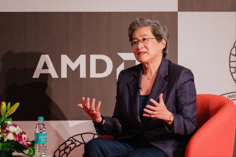 🚀 AMD CEO苏姿丰：AI芯片性能超越英伟达，剑指5000亿美元市场AMD首席执行官苏姿丰（Lisa Su）近日表示，公司最新研发的AI芯片性能已超越英伟达同类产品，旨在挑战其在AI芯片市场的主导地位