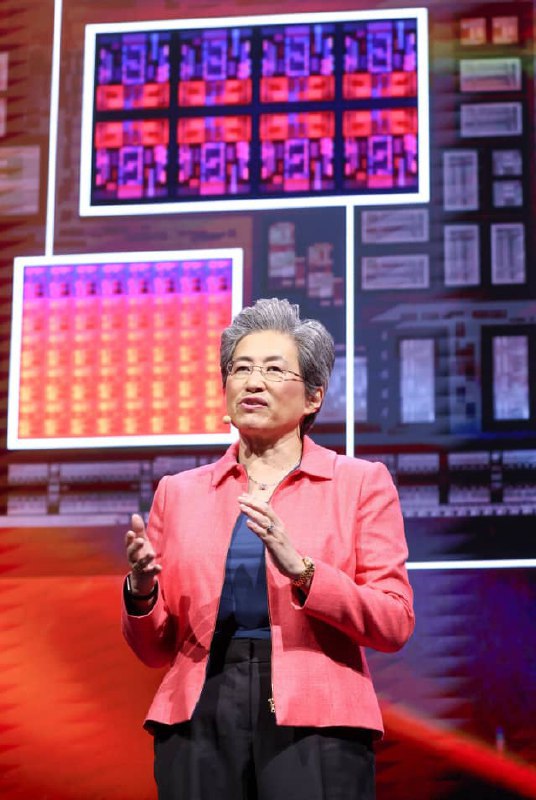 🚀 英伟达新一代AI芯片面临制造挑战英伟达正凭借其新款Blackwell芯片推动人工智能芯片技术的边界