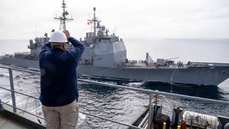 🚀美海军研发海上导弹补给系统，应对中国紧张局势面对太平洋地区潜在冲突，美国海军研发了一种新型海上导弹补给系统TRAM（海上可转移补给方法），旨在将目前在港口进行导弹补给所需的两月时间缩短至几天