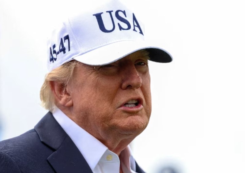 特朗普科技顾问称人工智能安全担忧是“套路” 不需要新的监管法规美国总统唐纳德·特朗普的外部科技顾问大卫·萨克斯周三表示，公众对人工智能的担忧主要源于宣称活动和媒体报道，这与特朗普本周早些时候淡化新的人工智能监管呼声的言论相呼应