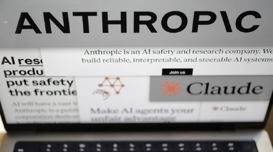 英国金融监管机构急于评估Anthropic最新人工智能模型的风险据英国《金融时报》周日报道，英国金融监管机构正在与政府网络安全机构和各大银行举行紧急会谈，以评估Anthropic公司最新的人工智能模型带来的风险