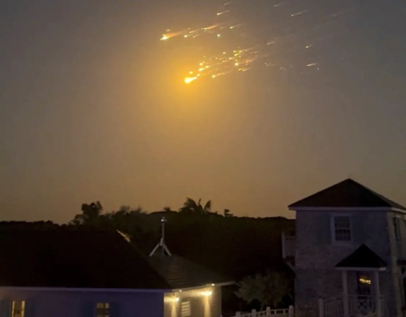 星舰再爆炸FAA：已采取管制措施 将要求SpaceX调查当地时间周四，SpaceX对星舰进行了第八次试飞