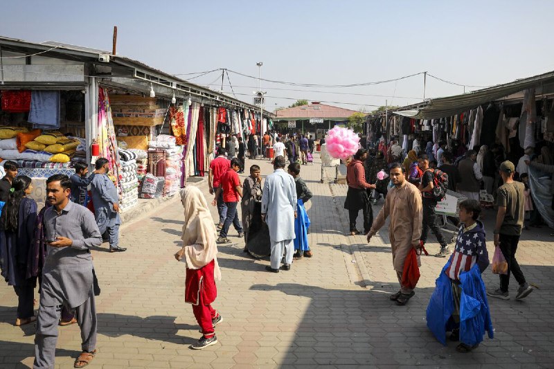 💰 巴基斯坦获得中国和阿联酋的债务展期承诺巴基斯坦已从中国、沙特阿拉伯和阿联酋获得了将120亿美元双边贷款再展期一年的承诺