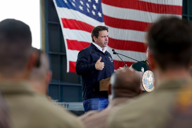 💰 DOGE 效应蔓延：美国多州效仿马斯克削减开支佛罗里达州州长 Ron DeSantis 正在推出该州版本的“政府效率部门”（DOGE），计划削减 30 亿美元预算并裁减超过 700 个州政府职位