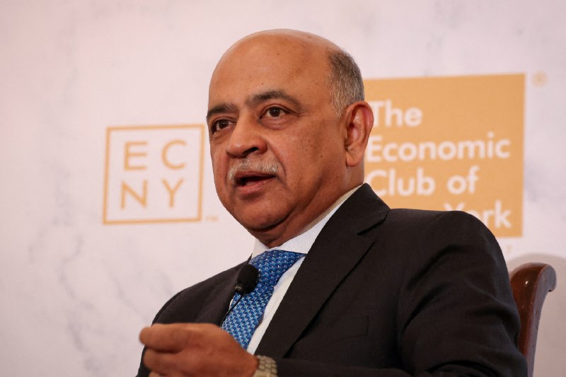 🤖IBM押注AI市场：推出AI集成工具并加大在美投资* AI战略： IBM推出新工具，旨在帮助客户集成来自Salesforce、Workday和Adobe等不同供应商的AI代理，并利用IBM Granite模型及Meta和Mistral的替代方案，在五分钟内创建自定义AI代理