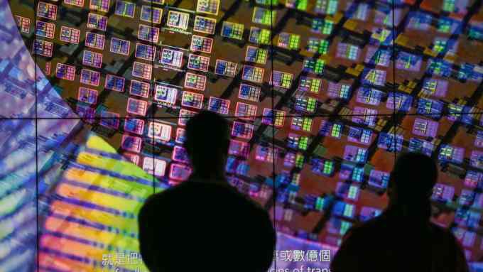 🤖软银的 AI 芯片野心：与英伟达的竞赛软银雄心勃勃地计划打造一款与英伟达抗衡的 AI 芯片，但遭遇了挫折