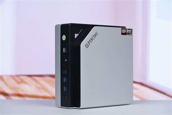 忘掉3万+的NVIDIA DGX Spark吧 AMD用一半价格提供相似性能NVIDIA的DGX Spark迷你AI超算折腾了将近一年终于在前不久正式上市，不过3999美元的价格差不多是3万元起步了