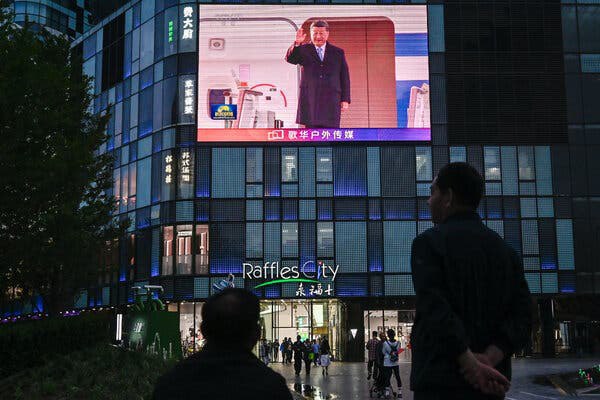 🇺🇳 参议院民主党人指控特朗普政府削弱美国全球影响力，让中国填补空白参议院外交关系委员会的民主党少数派成员在一份报告中指控，特朗普政府通过削减国际援助、关闭“美国之音”等国际广播机构、大幅削减基础研究资金以及疏远盟友，正在削弱美国的“软实力”，为中国填补了外交和全球影响力上的空白