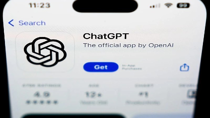 OpenAI —— 呼吁对 AI 进行强制性安全监管🤖️ 就在发布 GPT-6 Astra 两周后，OpenAI 突然转变了态度，开始呼吁美国政府对最强大的 AI 系统实施具有约束力的国家安全规范