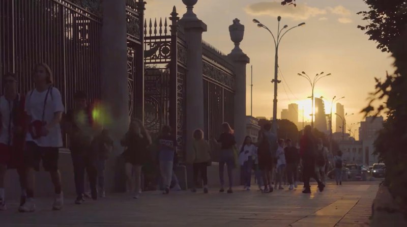 西班牙将对未标注人工智能生成内容的行为处以巨额罚款他说：