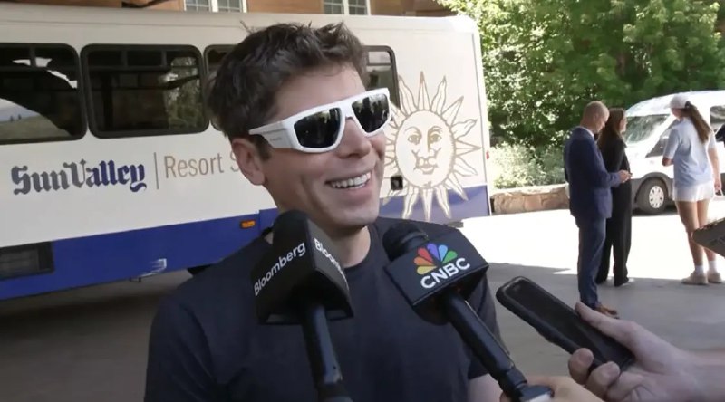 连续被Meta挖角 OpenAI CEO奥特曼“期待”与扎克伯格谈谈7月9日，据彭博社报道，自从Meta CEO马克·扎克伯格(Mark Zuckerberg)重金挖走OpenAI的一些顶尖工程师以来，OpenAI CEO萨姆·奥特曼(Sam Altman)尚未与他交谈过，但他预计将在本周的太阳谷峰会上与扎克伯格会面，并表示“对此充满期待”