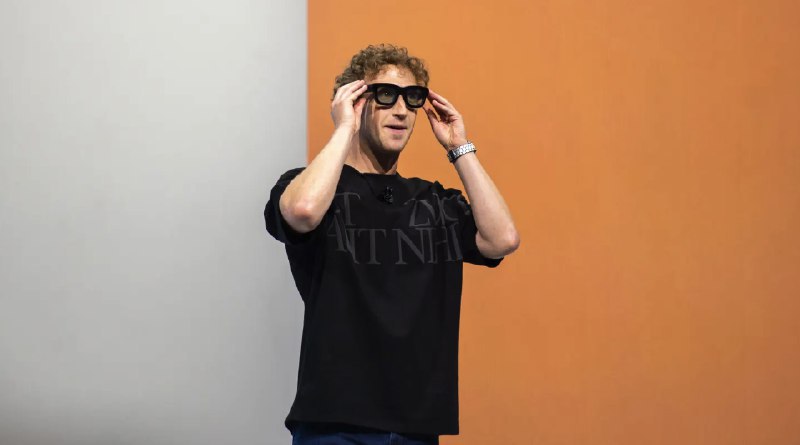 💰AI人才争夺战白热化：百万年薪已成标配Meta大手笔扩张： Meta斥资143亿美元收购Scale AI 49%股份，并积极挖角OpenAI等公司人才，传闻曾开出高达1亿美元签约奖金（Meta否认），洽谈收购前GitHub CEO和Safe Superintelligence CEO的风险投资基金，金额或超10亿美元