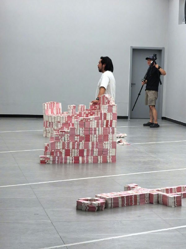 一亿现金，这么多