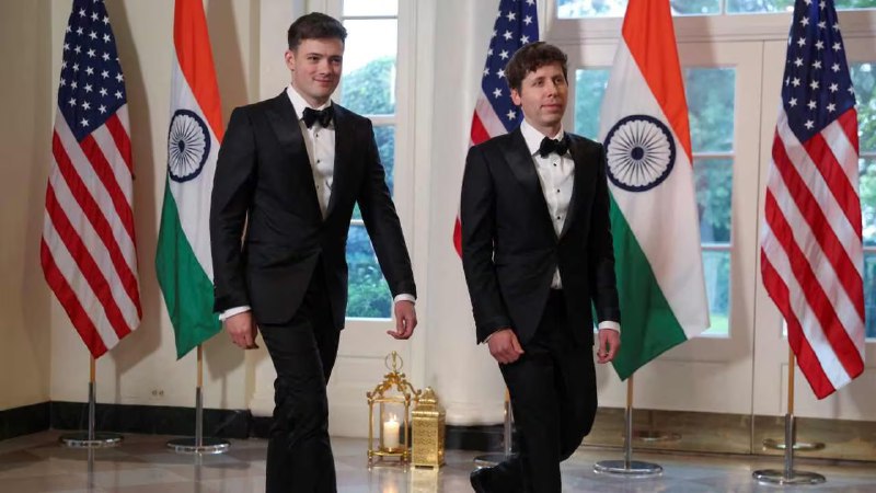 👶OpenAI 首席执行官萨姆·奥尔特曼喜得贵子，引发热议OpenAI 首席执行官萨姆·奥尔特曼（Sam Altman）宣布与伴侣奥利弗·马尔赫林（Oliver Mulherin）迎来了一个孩子，孩子早产，目前恢复良好