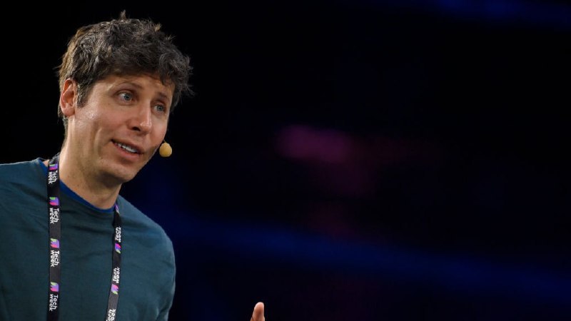 ⚖️ OpenAI CEO Altman 指责马斯克“欺凌”行为，双方法律纠纷升级OpenAI首席执行官山姆·阿尔特曼近日在一场采访中将前商业伙伴埃隆·马斯克称为“恶霸”