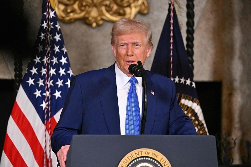 美国将 OpenAI、Google和Anthropic添加到联邦机构认可的AI供应商名单中据彭博社报道，美国政府已将Google、OpenAI 和 Anthropic 列入可向民间联邦机构提供人工智能服务的获准供应商名单