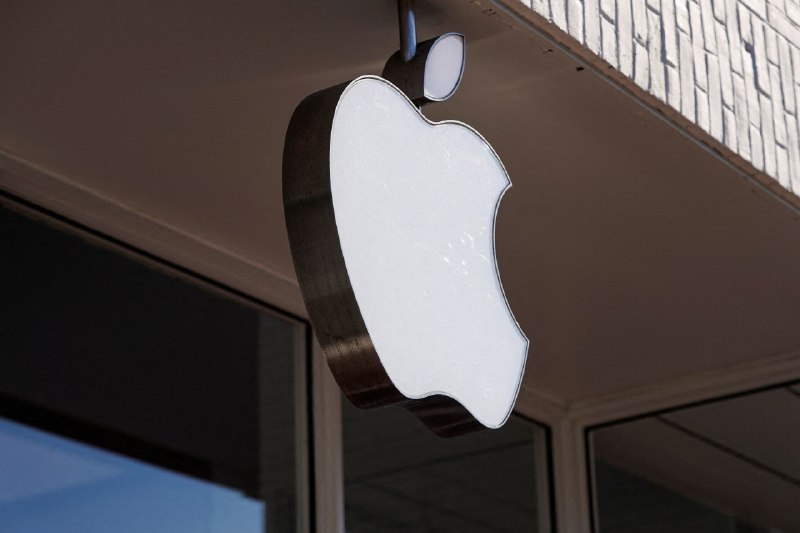🤖 苹果因使用版权书籍训练 Apple Intelligence 被起诉两名神经科学家在加州联邦法院起诉苹果公司，指控其使用数千本受版权保护的书籍来训练 Apple Intelligence 人工智能模型