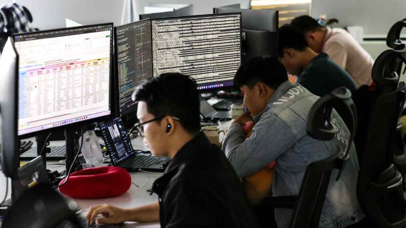 🤖 科技亚洲：人工智能、芯片和选举热潮本周科技界，埃隆·马斯克和唐纳德·特朗普在 X（前身为推特）上进行了为期两小时的“对话”，吸引了数百万观众