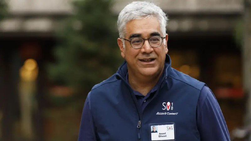 AI淘汰软件？这家公司不服：OpenAI、谷歌都在用我们的产品2月25日，据彭博社报道，在投资者担心AI将颠覆软件行业之际，美国财务管理和人力资本管理软件公司Workday CEO阿尼尔·布赫里(Aneel Bhusri)表示，Anthropic等领先AI公司实际上都在使用他公司的产品