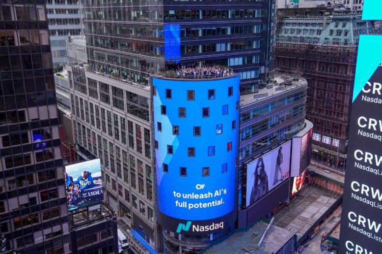 英伟达支持的AI公司CoreWeave上市首日破发 分析师称其增长或不可持续CoreWeave开盘即跌破40美元发行价，股价一度下跌多达5%，最终平收于40美元