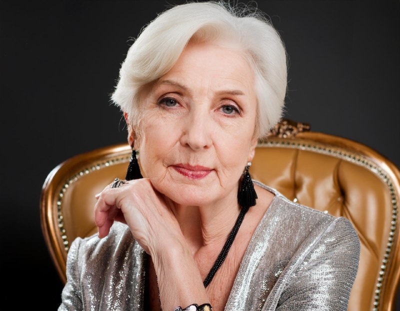 Adobe 推出新一代 Firefly 图像生成模型Adobe Firefly Image 3 具有新的文本到图像生成功能，大幅改进了生成式填充体验，现已集成到 Photoshop 多个 AI 功能控件中