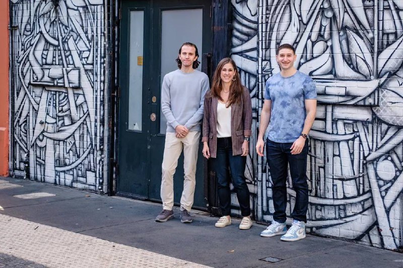 这些前苹果员工正在将人工智能带到桌面电脑上截至目前，像ChatGPT这样的AI聊天机器人相当不个性化，存在于我们每天使用的应用程序和数据之外