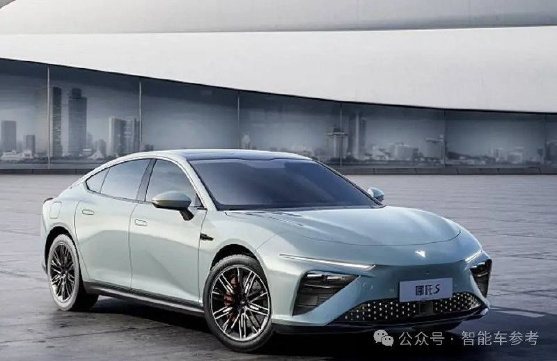 📉 2024造车新势力洗牌：多家企业掉队，淘汰赛持续2024年，11家造车新势力在激烈的竞争中掉队，甚至销声匿迹