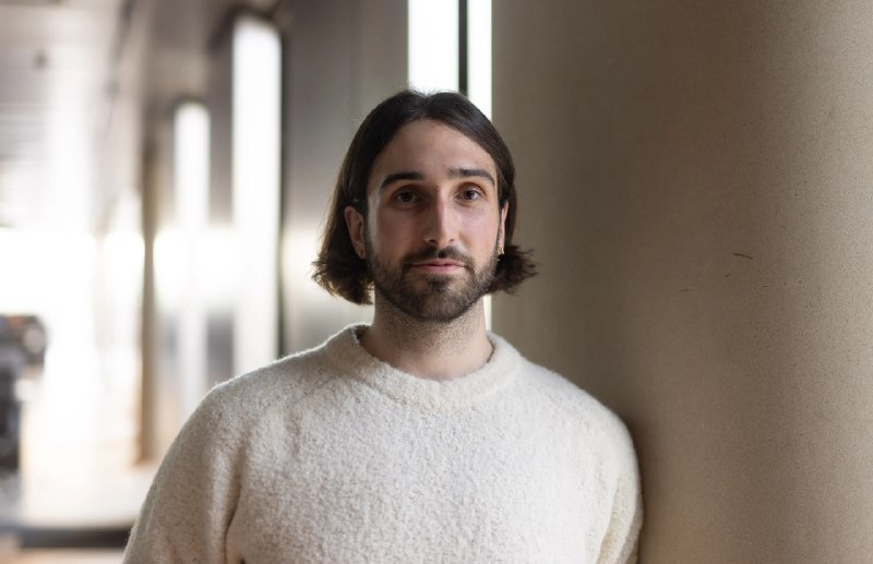 加拿大AI公司周四将发布新模型 算力需求或比DeepSeek更低Cohere首席执行官艾丹·戈麦斯Cohere的联合创始人兼首席执行官艾丹・戈麦斯在接受采访时表示：“我认为DeepSeek所做的贡献是让市场意识到，许多参与者的效率是多么低下