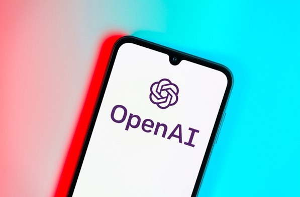 OpenAI人才流失加剧 三位高管同日离职OpenAI正经历显著的战略转型