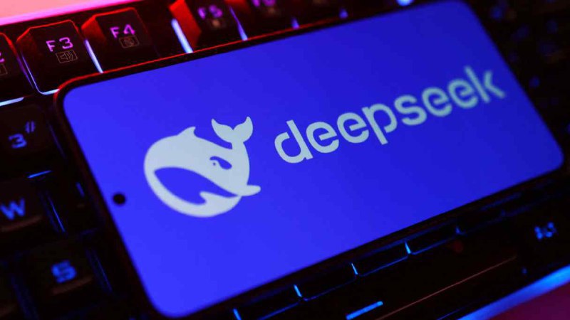 🇨🇳 DeepSeek低调更新R1推理模型，挑战OpenAI中国AI初创公司DeepSeek于周四凌晨在开发者平台Hugging Face上发布了R1推理模型的更新版本R1-0528，但尚未公开发布公告或提供模型描述及对比信息