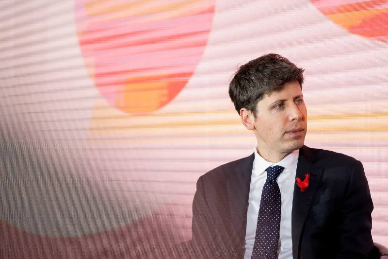 OpenAI想要成立一家公益公司因试图从非营利组织转型为更传统的营利性企业而经历了几个月的舆论压力后，OpenAI决定部分放弃其计划，寻求达成复杂的平衡