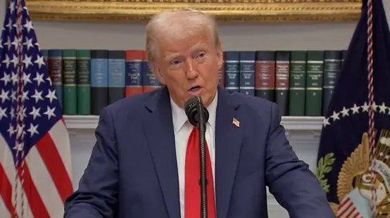 🚀AI巨头联手：Stargate项目启动，四年投资5000亿美元美国前总统特朗普今日宣布，软银、OpenAI和甲骨文联合成立新AI公司Stargate，计划未来四年投资5000亿美元，其中1000亿美元将立即投入AI基础设施建设