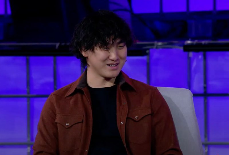 Meta 邀请 Scale AI 的 Alexandr Wang 加入新的“超级智能”实验室Meta 正在洽谈向 Scale AI 投资数十亿美元，作为一项交易的一部分，该交易将把 Scale AI 的员工引入 Meta